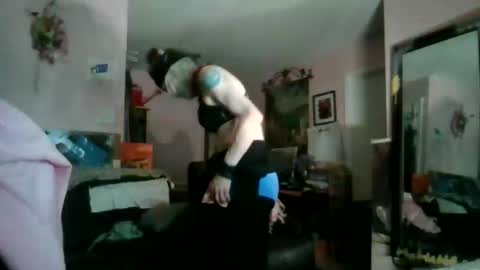 luckytrustme online show from 04/22/26, 08:39