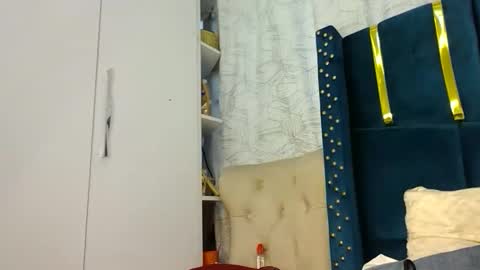 brielle online show from 12/19/25, 12:01