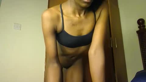 Snapshot of luckyy003 chatting on 04/21/26, 04:41 brielle online show from 04/21/26, 04:41