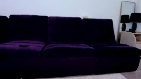 Snapshot of luckyymia chatting on 02/05/25, 05:20 Mia online show from 02/05/25, 05:20