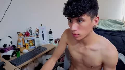 Snapshot of luclawthorne chatting on 11/08/25, 09:24 Lu Independent Model online show from 11/08/25, 09:24