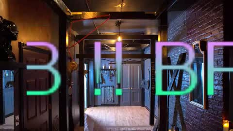 lucretiasissygothic online show from 09/15/25, 02:33