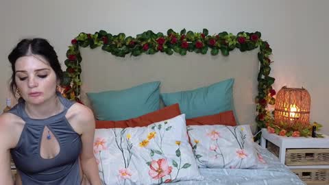 Snapshot of lucy1990xxx chatting on 02/07/25, 12:31 Lucy online show from 02/07/25, 12:31