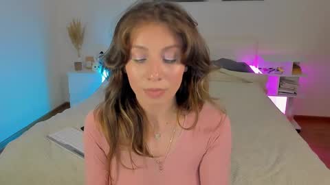 lucy__ray online show from 02/12/25, 04:33