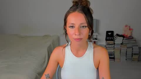 lucy__ray online show from 09/16/25, 08:10
