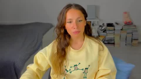 lucy__ray online show from 10/02/25, 05:42