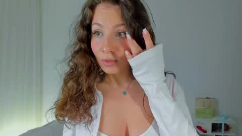 lucy__ray online show from 06/06/26, 11:09