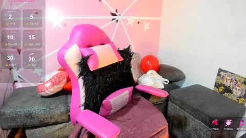 lucy_beatifull online show from 02/14/25, 09:24