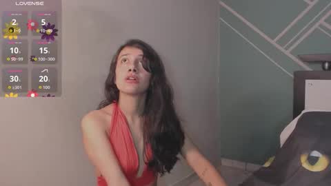 Lucy Herrera online show from 10/04/25, 01:47