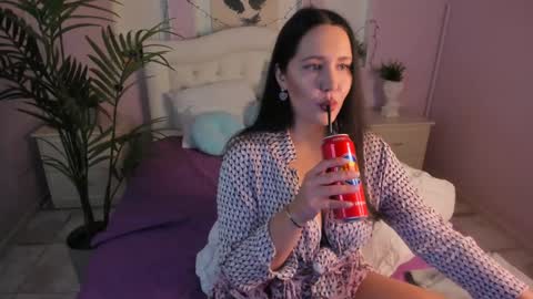 Snapshot of lucy_boobsy chatting on 02/08/25, 08:42 Laura online show from 02/08/25, 08:42