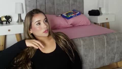 lucy online show from 03/10/26, 03:55