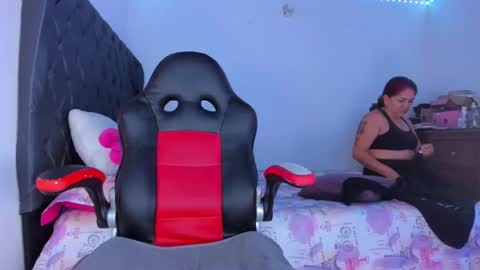 lucy online show from 10/28/25, 07:01