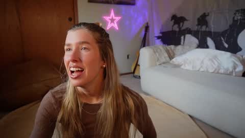 Lucy. online show from 03/10/25, 11:49