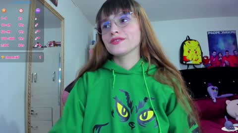 Snapshot of lucy_hess_ chatting on 12/31/24, 12:46 Lucy online show from 12/31/24, 12:46