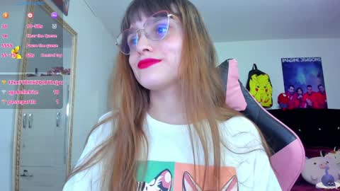 Snapshot of lucy_hess_ chatting on 01/11/25, 03:02 Lucy online show from 01/11/25, 03:02