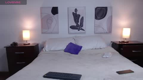 Snapshot of lucy_joi chatting on 01/23/25, 05:13 Luciana online show from 01/23/25, 05:13