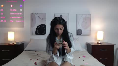 Snapshot of lucy_joi chatting on 02/13/25, 05:48 Luciana online show from 02/13/25, 05:48