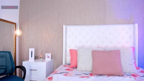 Lucy online show from 12/20/25, 01:07