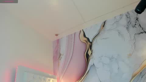 Lucy online show from 12/22/25, 12:02