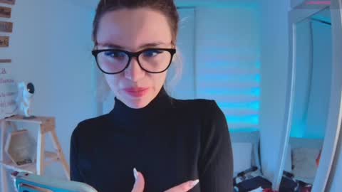 lucy online show from 12/14/24, 05:18