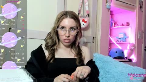 Snapshot of lucy_s3x chatting on 02/26/25, 03:21 Lulu online show from 02/26/25, 03:21