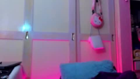 Snapshot of lucy_s3x chatting on 10/11/25, 12:21 Lulu online show from 10/11/25, 12:21