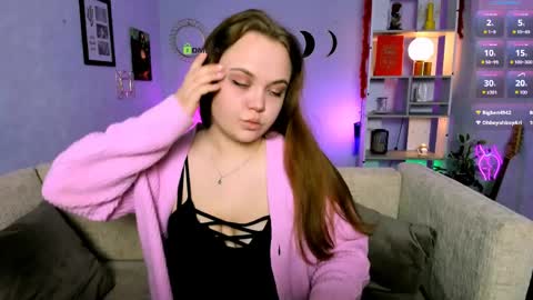 Snapshot of lucy_shy3 chatting on 04/05/26, 10:51 lucy online show from 04/05/26, 10:51