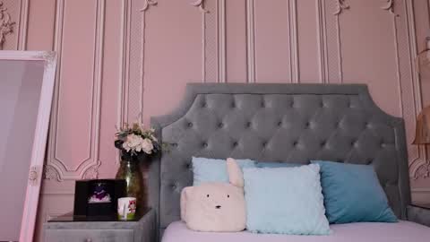 LucyAddison online show from 04/08/26, 09:09