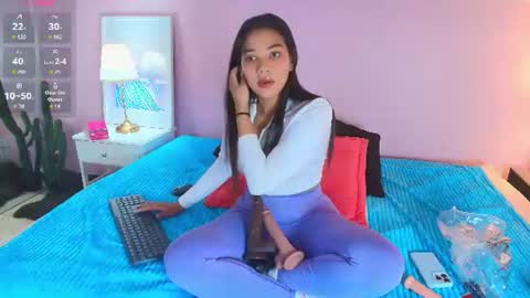 Lucia Bell   online show from 07/30/26, 08:41