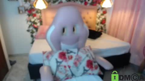 Lucy Cute online show from 02/12/25, 06:51