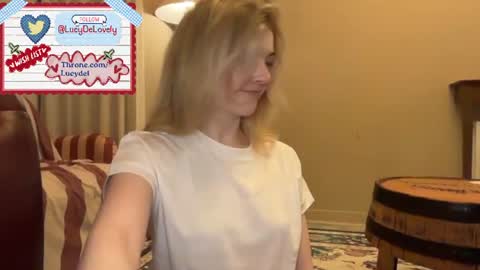 Snapshot of lucydelovely chatting on 07/05/26, 11:23 Lucy online show from 07/05/26, 11:23
