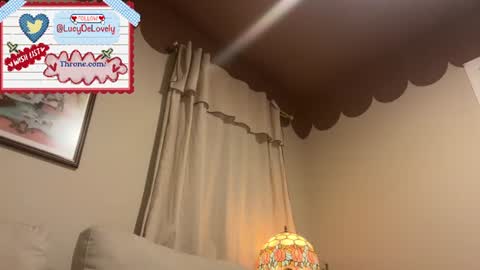 Snapshot of lucydelovely chatting on 07/11/26, 11:17 Lucy online show from 07/11/26, 11:17