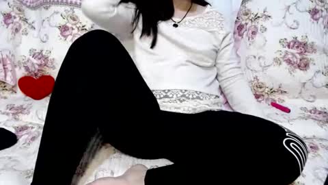 LucyGoldS online show from 12/15/24, 11:34