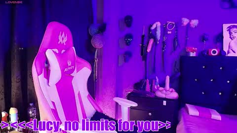 Lucy online show from 01/10/26, 01:07