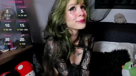 lucyjade2 online show from 06/04/26, 01:55