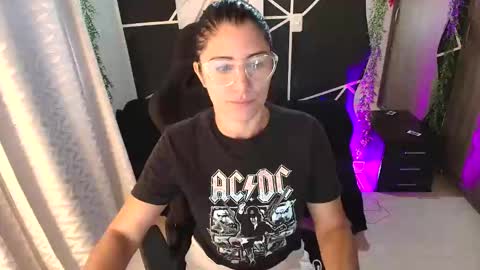 LUCY online show from 05/17/26, 02:24