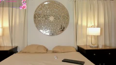 Lucy online show from 04/06/26, 04:46