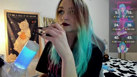 Lucy online show from 12/22/24, 07:21