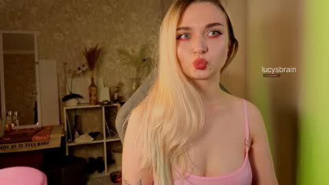 Lucy online show from 10/23/25, 06:06