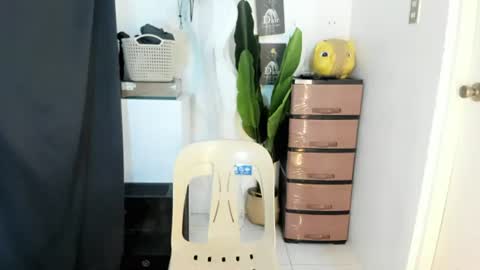 Snapshot of lucyseductive_ chatting on 06/28/26, 05:08 JIRVIE online show from 06/28/26, 05:08