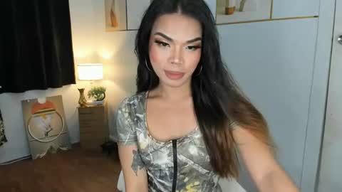 lucyvane online show from 07/02/26, 04:57