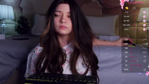 lucyvee online show from 12/17/24, 01:50