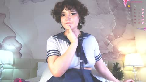 lucyvee online show from 12/20/24, 04:31