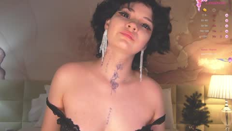 lucyvee online show from 12/21/24, 01:36