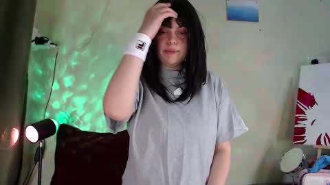 lucyw_ online show from 03/11/25, 12:39