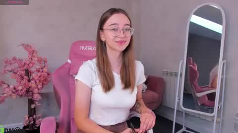 Lucy online show from 06/21/26, 01:08