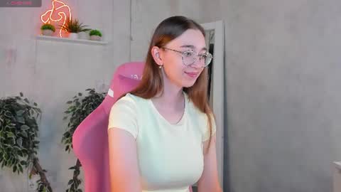 Lucy online show from 06/23/26, 01:14