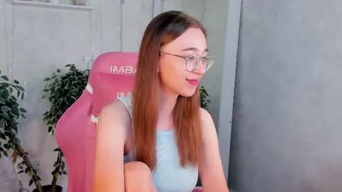 Lucy online show from 06/25/26, 01:05