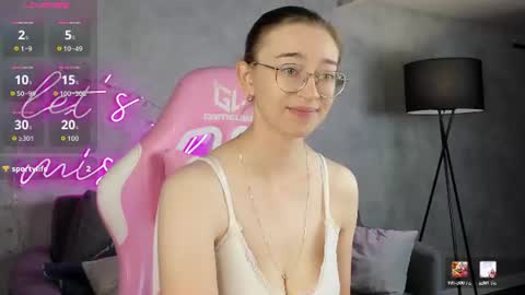 Lucy online show from 07/07/26, 12:46
