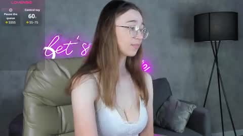 Lucy online show from 07/25/26, 01:04